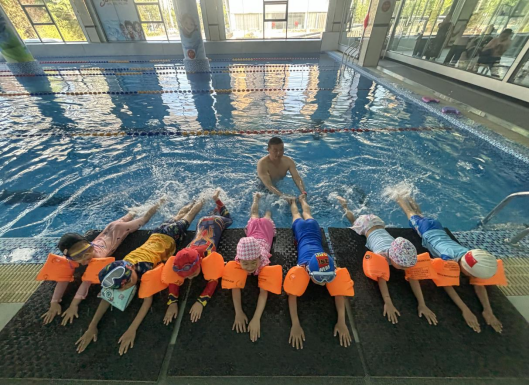 1749806571699094.png 游泳课公众号84.png